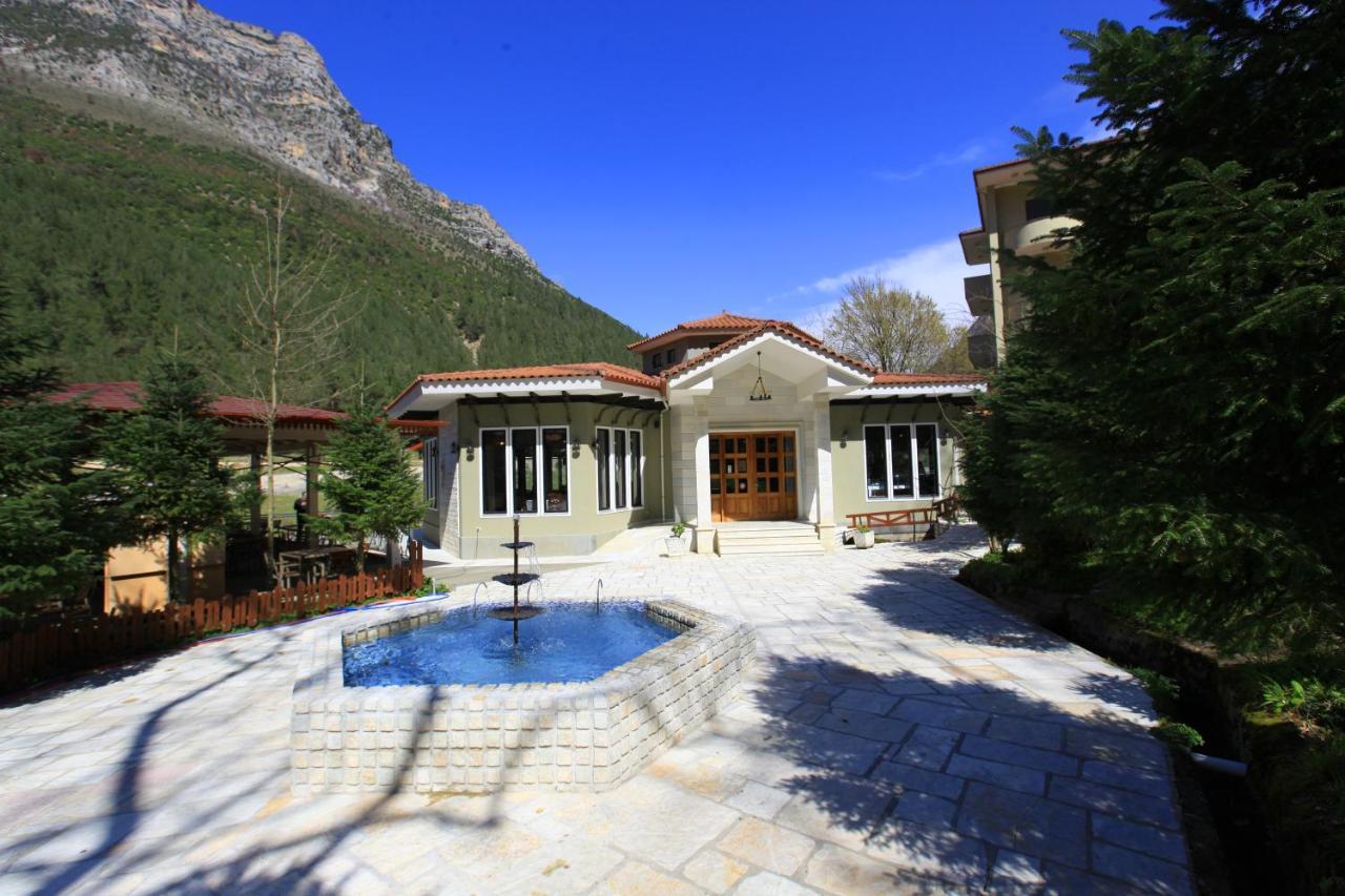 Hotel Gryka E Kelcyres Exterior photo