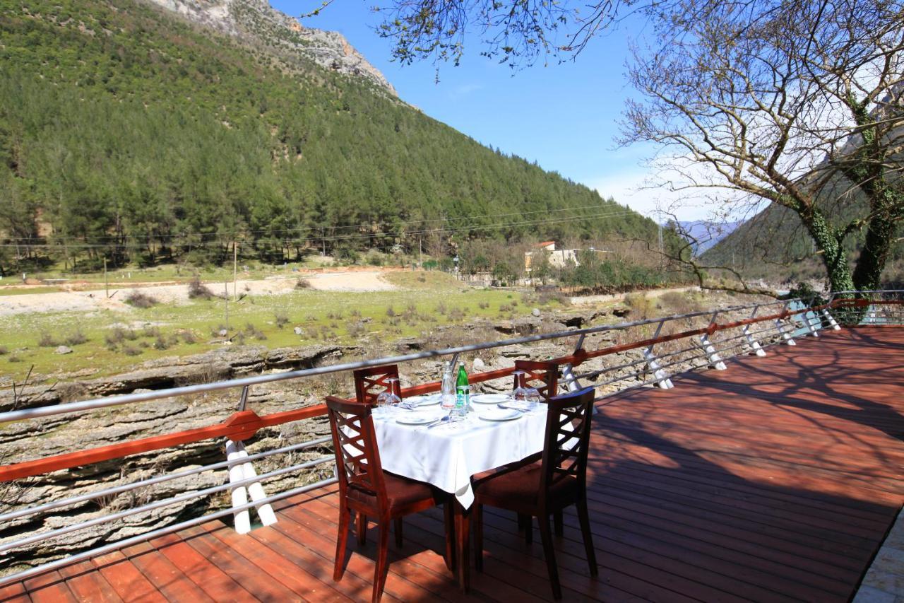 Hotel Gryka E Kelcyres Exterior photo