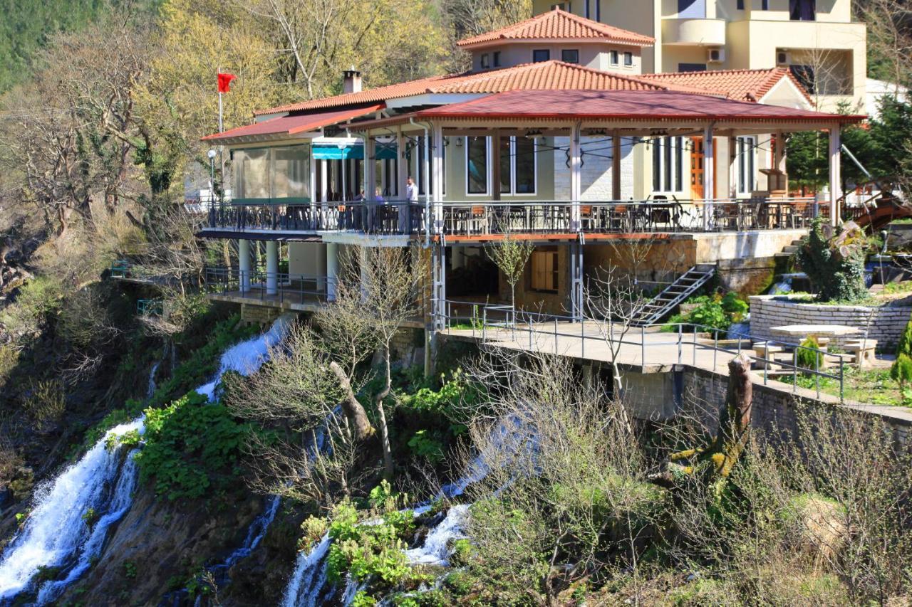 Hotel Gryka E Kelcyres Exterior photo